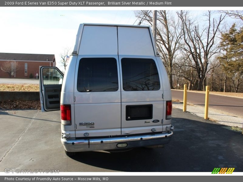 Brilliant Silver Metallic / Medium Flint 2009 Ford E Series Van E350 Super Duty XLT Passenger