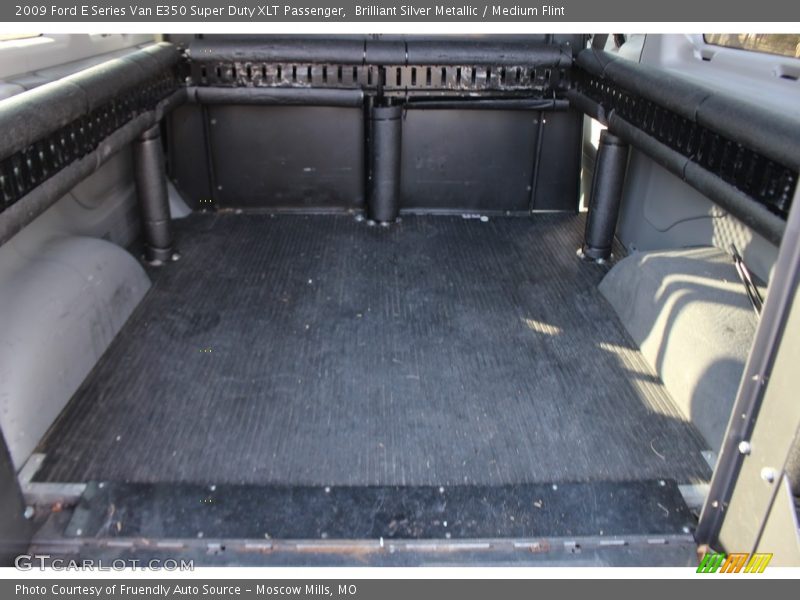 Brilliant Silver Metallic / Medium Flint 2009 Ford E Series Van E350 Super Duty XLT Passenger