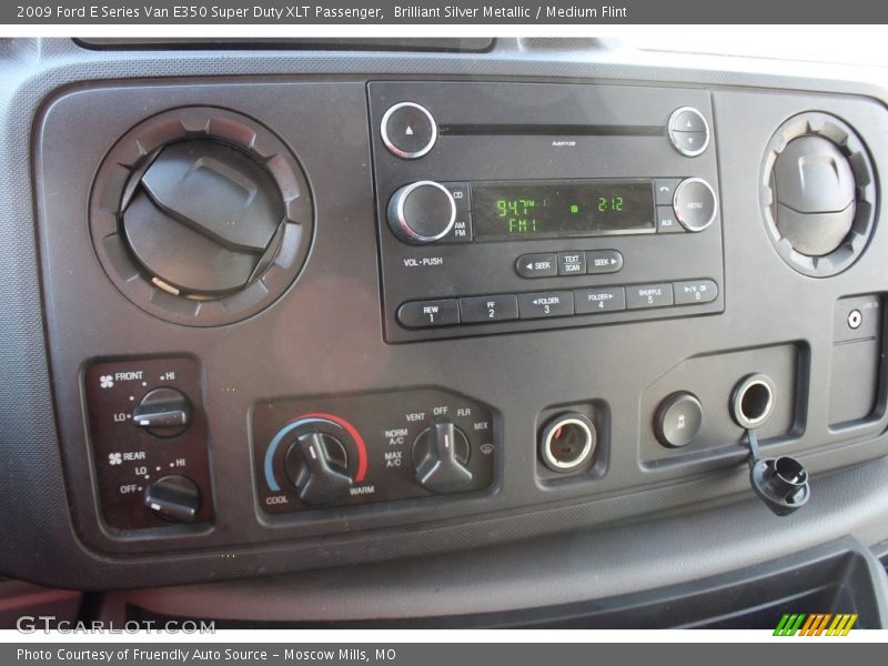 Brilliant Silver Metallic / Medium Flint 2009 Ford E Series Van E350 Super Duty XLT Passenger