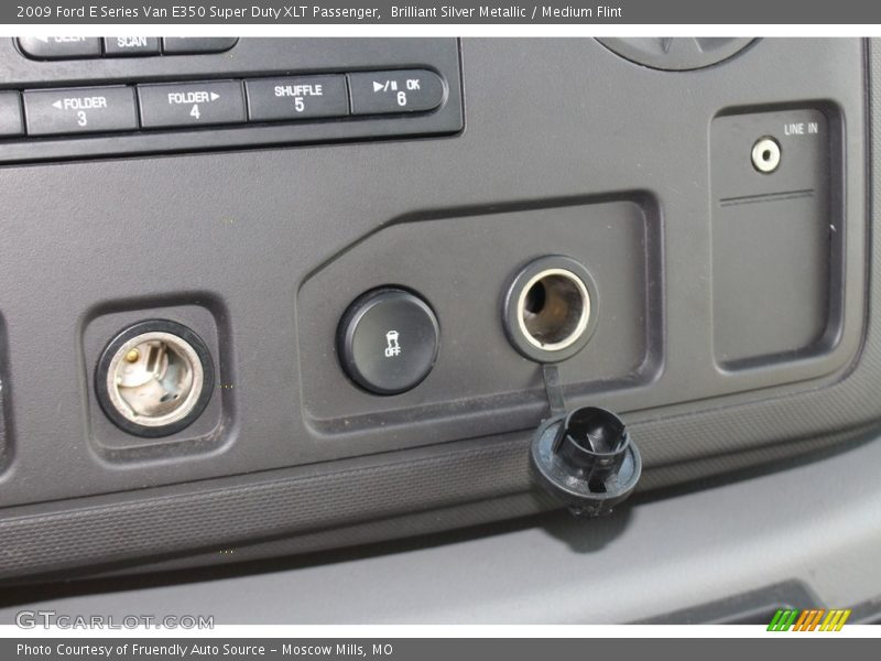 Brilliant Silver Metallic / Medium Flint 2009 Ford E Series Van E350 Super Duty XLT Passenger