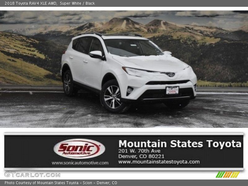 Super White / Black 2018 Toyota RAV4 XLE AWD