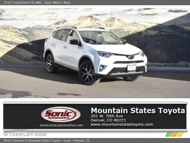 Super White / Black 2018 Toyota RAV4 SE AWD