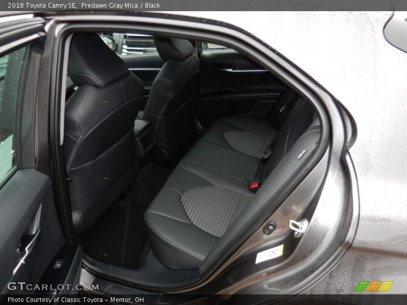 Predawn Gray Mica / Black 2018 Toyota Camry SE