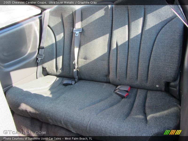 Ultra Silver Metallic / Graphite Gray 2005 Chevrolet Cavalier Coupe