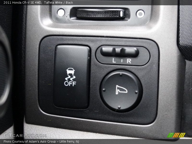 Taffeta White / Black 2011 Honda CR-V SE 4WD
