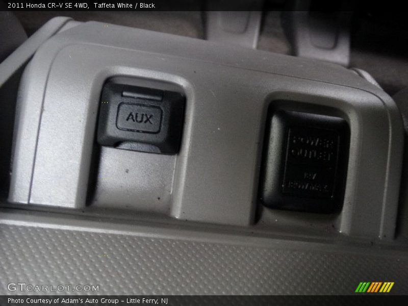 Taffeta White / Black 2011 Honda CR-V SE 4WD
