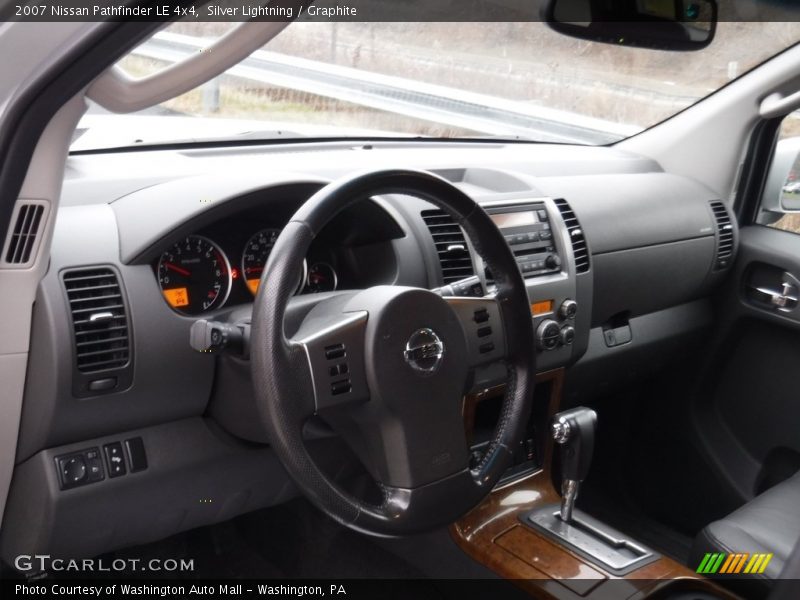 Silver Lightning / Graphite 2007 Nissan Pathfinder LE 4x4
