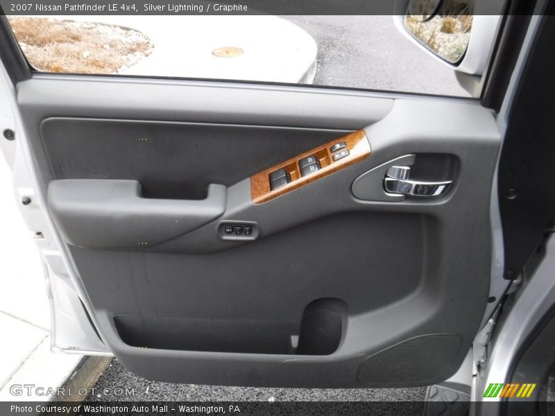 Silver Lightning / Graphite 2007 Nissan Pathfinder LE 4x4