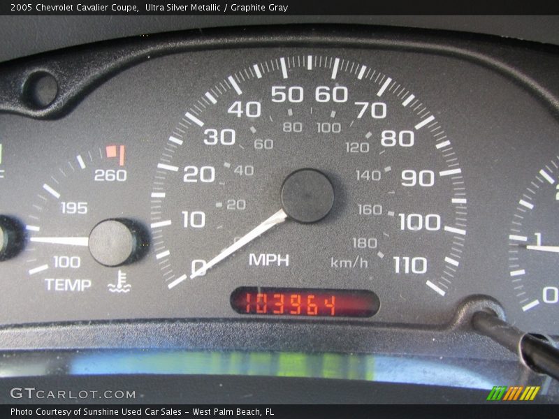 Ultra Silver Metallic / Graphite Gray 2005 Chevrolet Cavalier Coupe