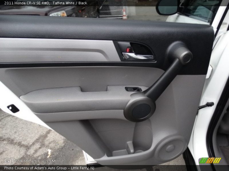 Taffeta White / Black 2011 Honda CR-V SE 4WD