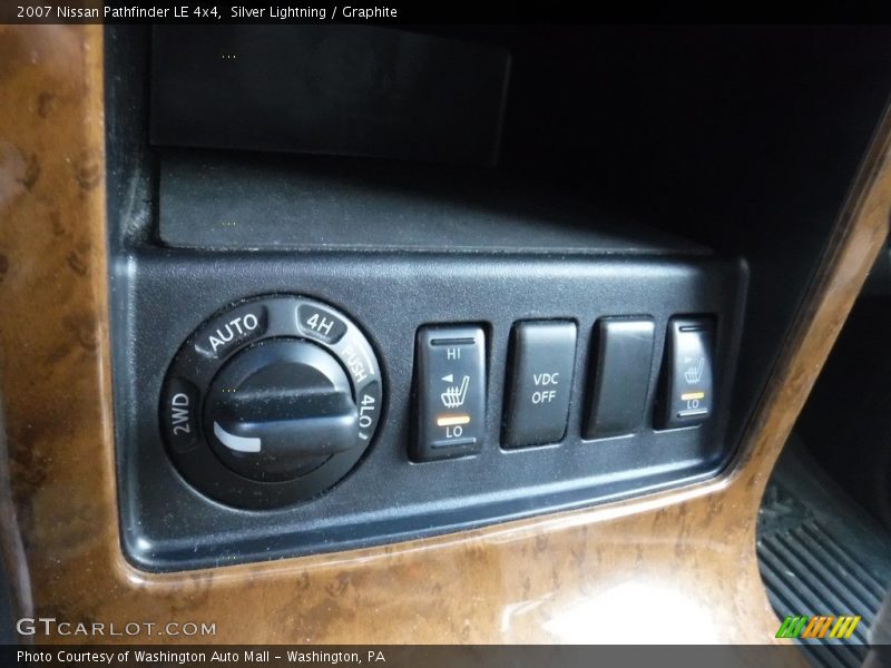 Silver Lightning / Graphite 2007 Nissan Pathfinder LE 4x4