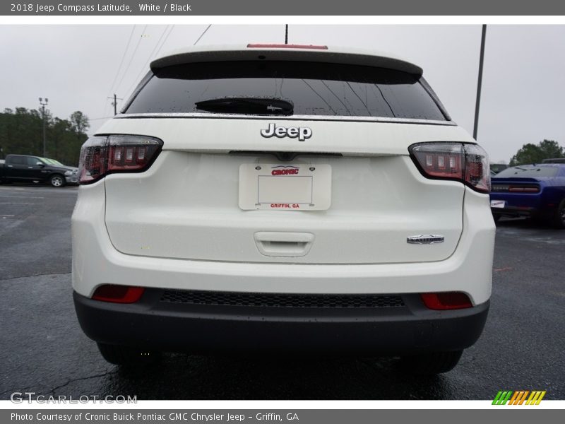 White / Black 2018 Jeep Compass Latitude