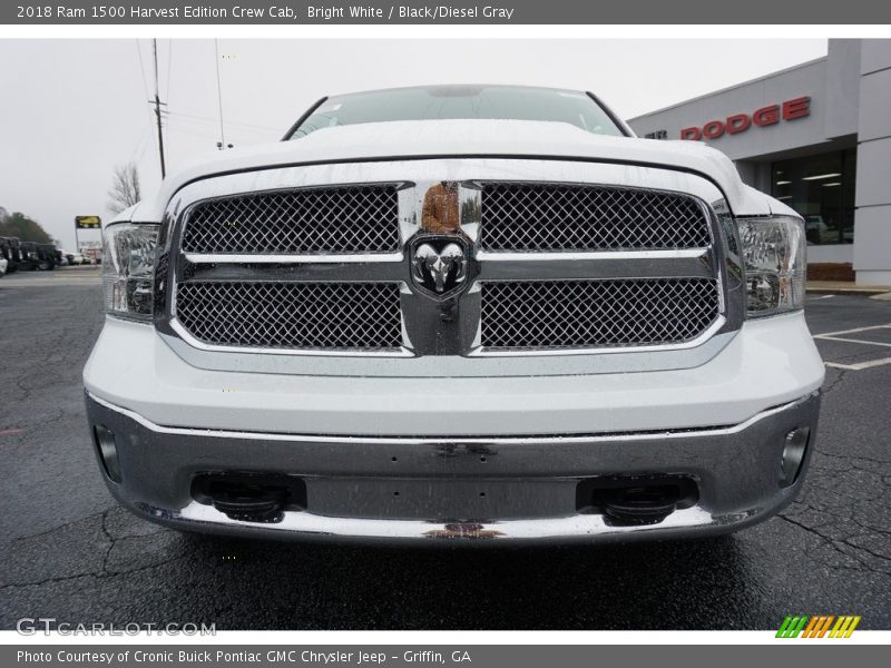 Bright White / Black/Diesel Gray 2018 Ram 1500 Harvest Edition Crew Cab