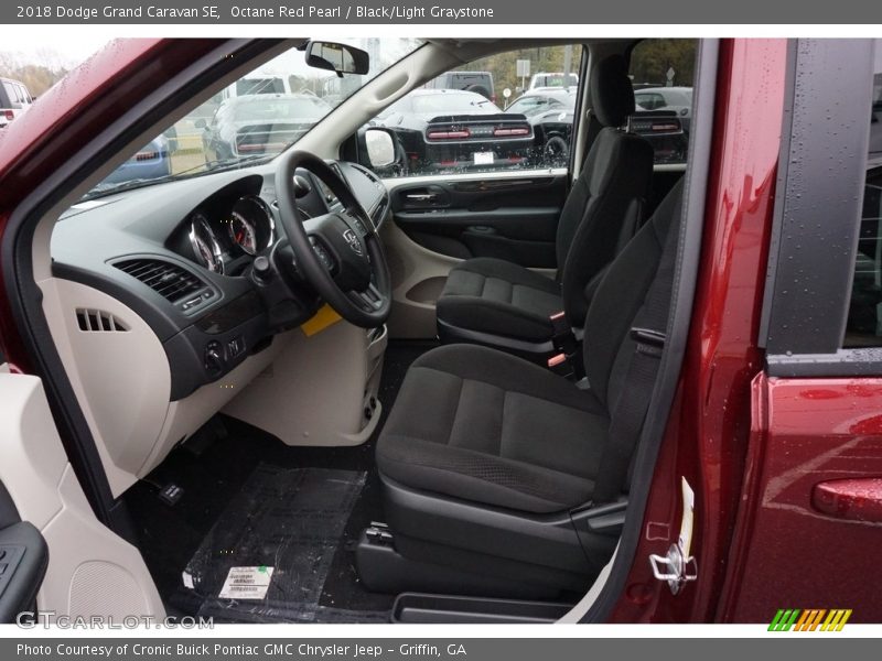 Octane Red Pearl / Black/Light Graystone 2018 Dodge Grand Caravan SE
