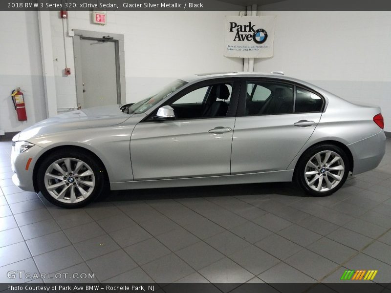 Glacier Silver Metallic / Black 2018 BMW 3 Series 320i xDrive Sedan