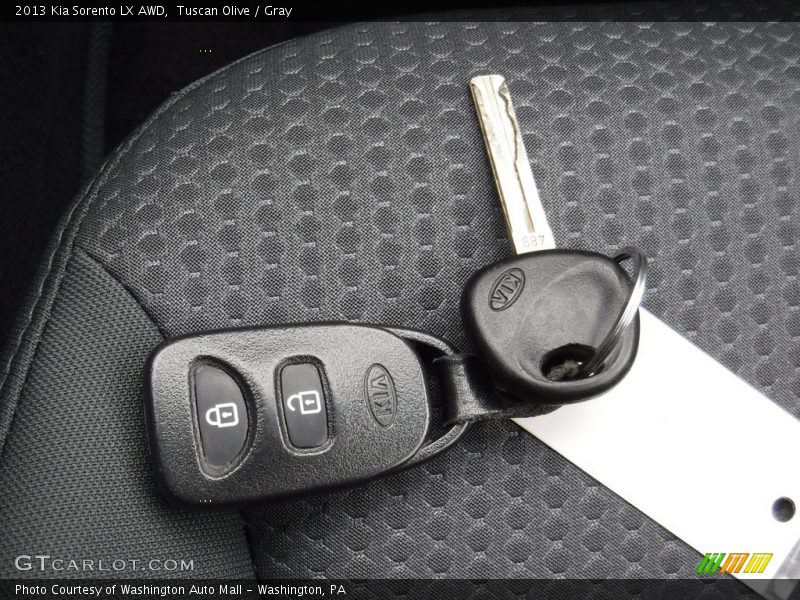 Tuscan Olive / Gray 2013 Kia Sorento LX AWD