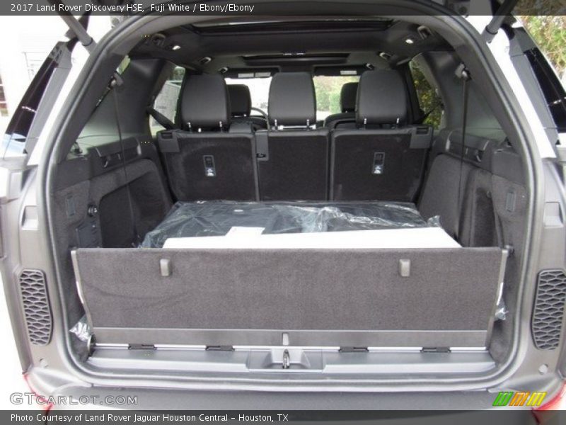 Fuji White / Ebony/Ebony 2017 Land Rover Discovery HSE