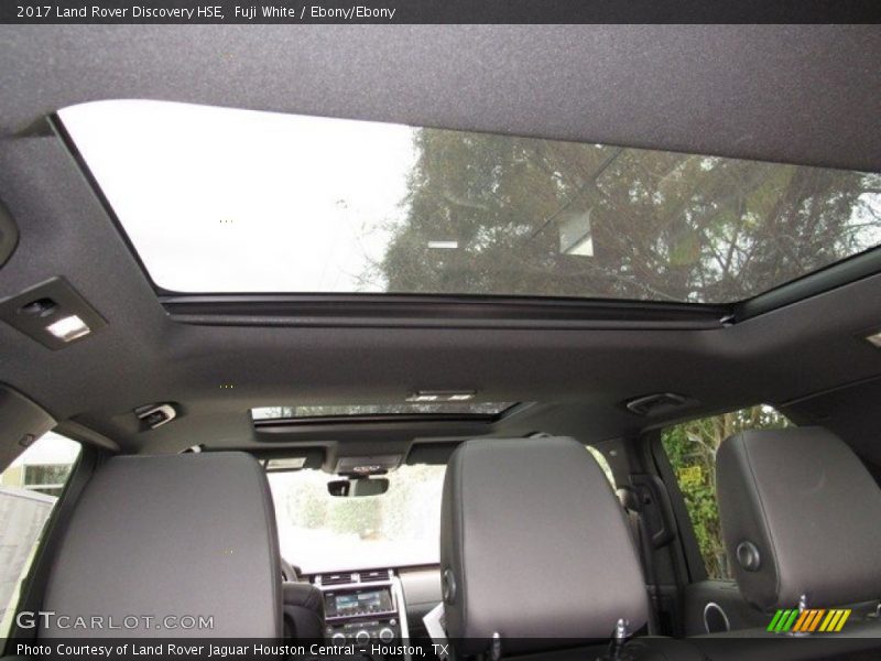 Fuji White / Ebony/Ebony 2017 Land Rover Discovery HSE