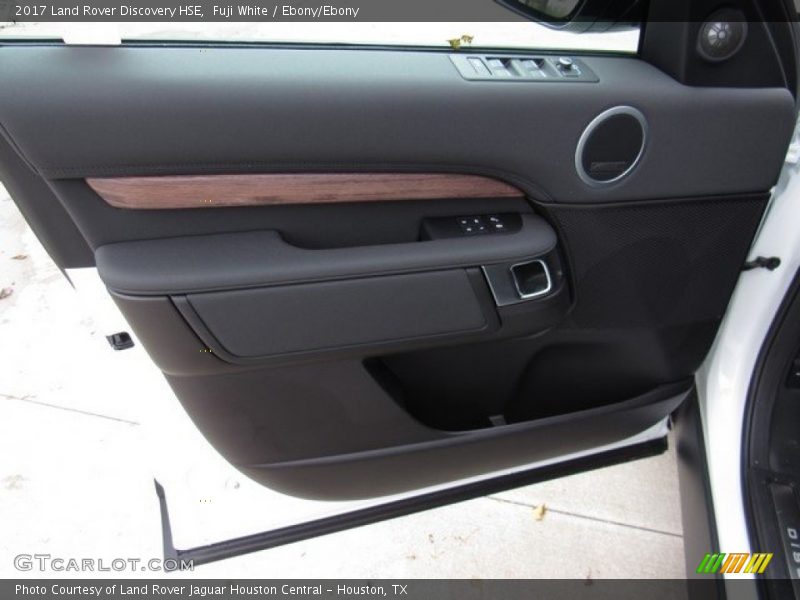 Fuji White / Ebony/Ebony 2017 Land Rover Discovery HSE