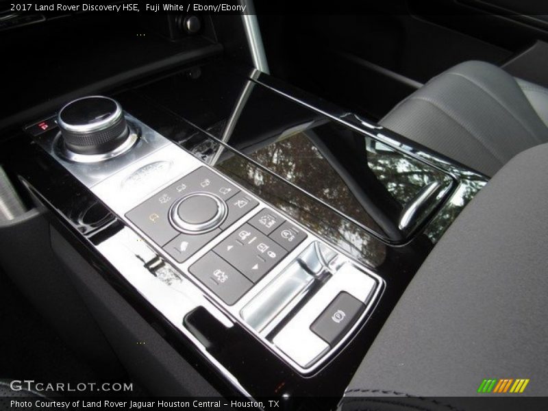 Fuji White / Ebony/Ebony 2017 Land Rover Discovery HSE