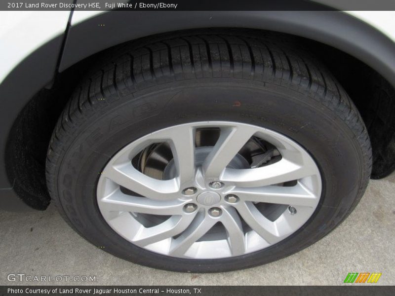 Fuji White / Ebony/Ebony 2017 Land Rover Discovery HSE