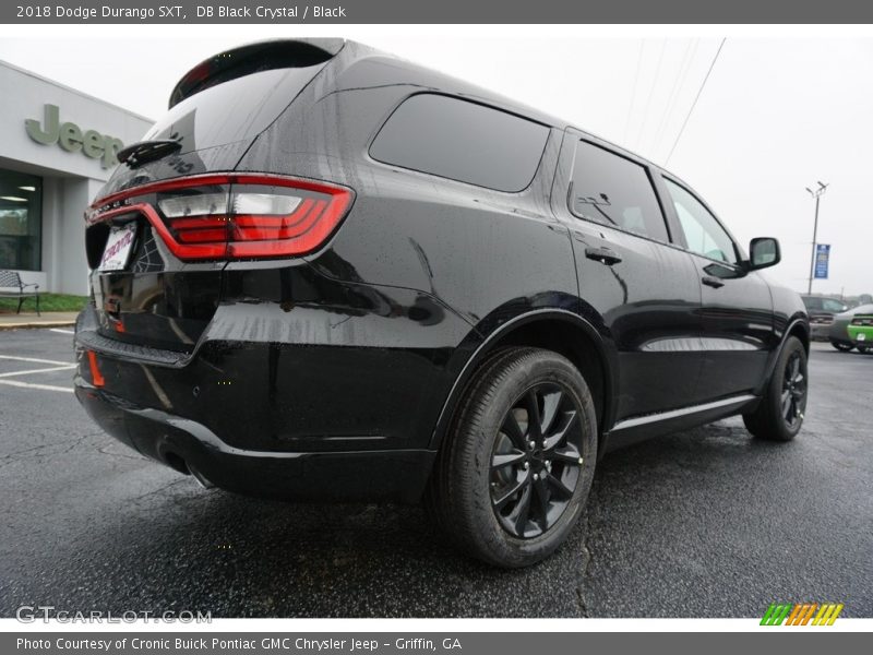DB Black Crystal / Black 2018 Dodge Durango SXT