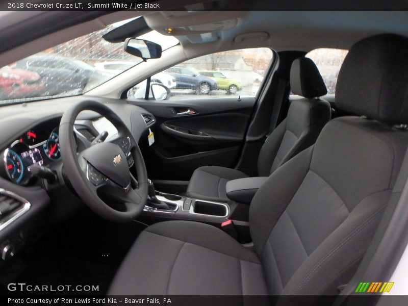 Summit White / Jet Black 2018 Chevrolet Cruze LT