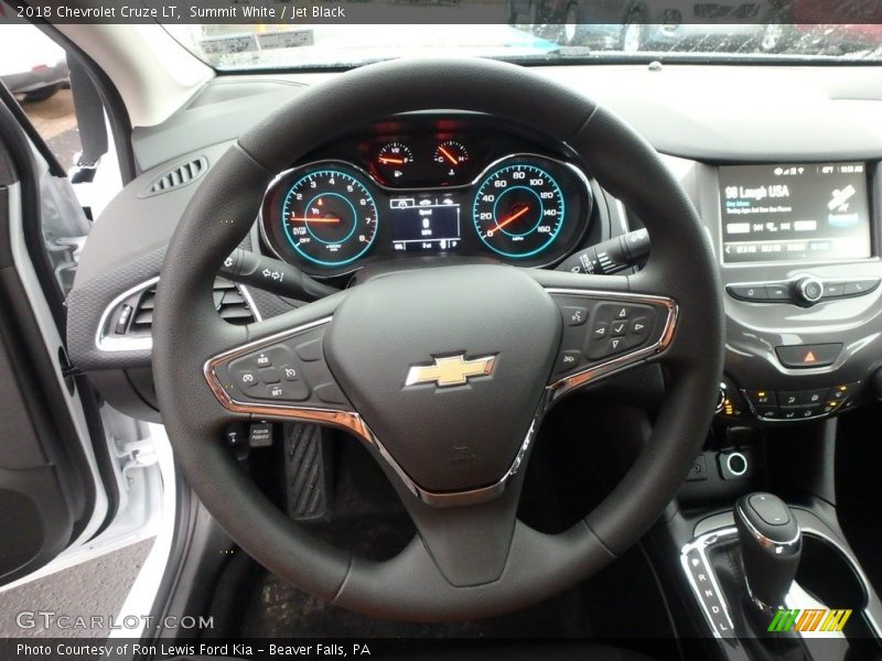 Summit White / Jet Black 2018 Chevrolet Cruze LT