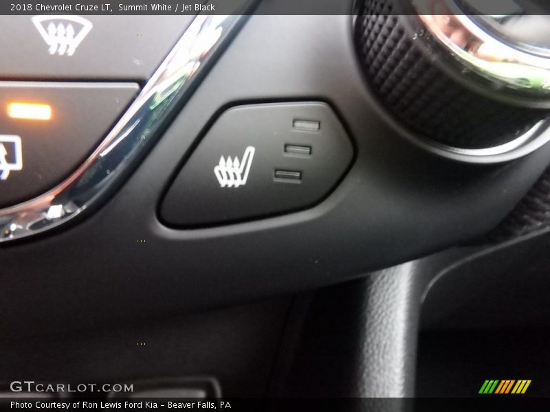 Summit White / Jet Black 2018 Chevrolet Cruze LT