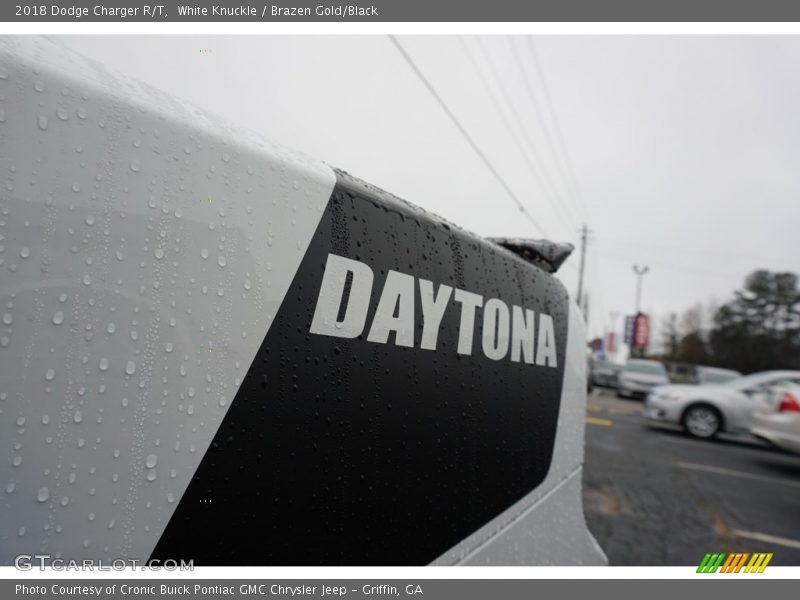 White Knuckle / Brazen Gold/Black 2018 Dodge Charger R/T
