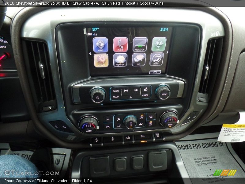 Cajun Red Tintcoat / Cocoa/­Dune 2018 Chevrolet Silverado 2500HD LT Crew Cab 4x4