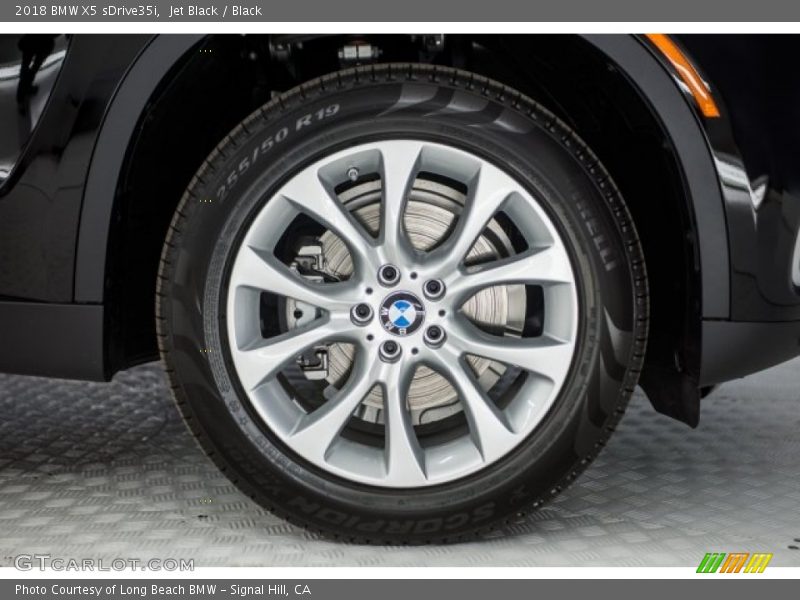 Jet Black / Black 2018 BMW X5 sDrive35i
