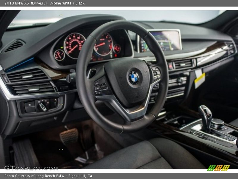 Alpine White / Black 2018 BMW X5 sDrive35i