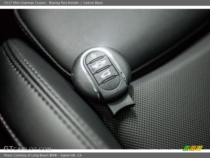 Blazing Red Metallic / Carbon Black 2017 Mini Clubman Cooper