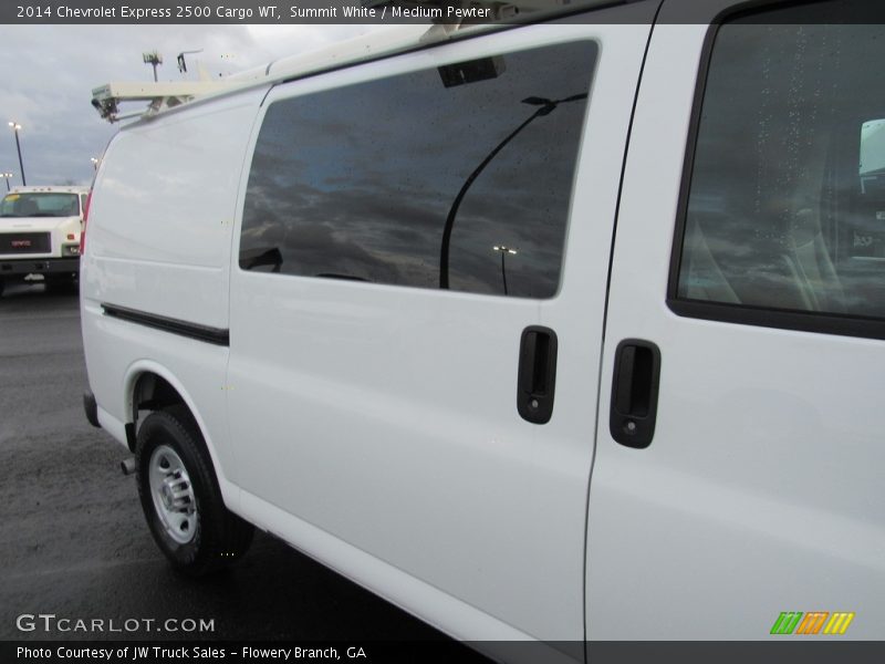 Summit White / Medium Pewter 2014 Chevrolet Express 2500 Cargo WT