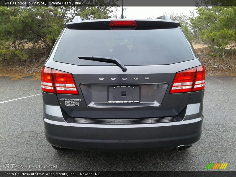 Granite Pearl / Black 2018 Dodge Journey SE