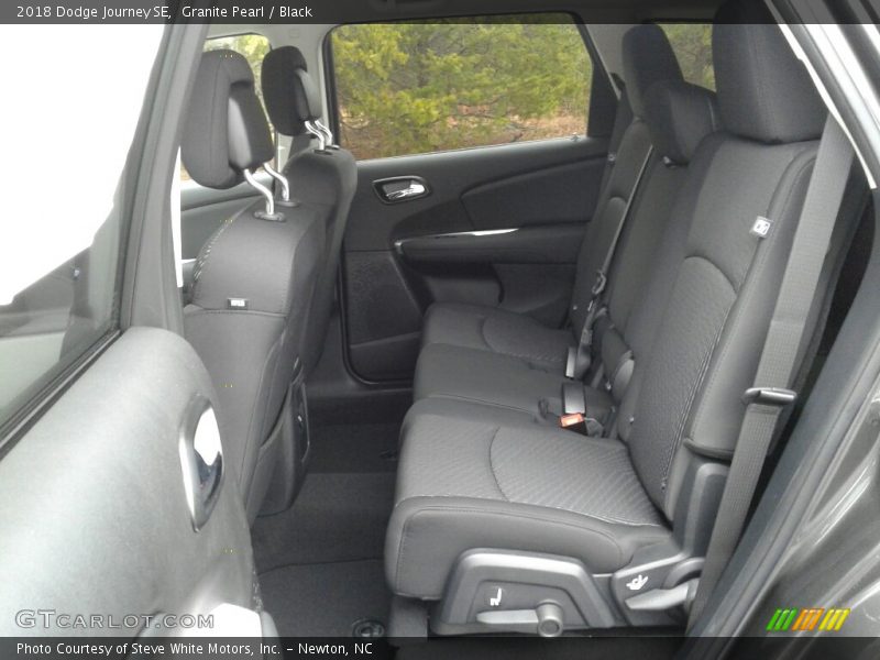 Granite Pearl / Black 2018 Dodge Journey SE