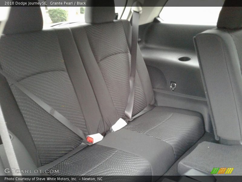 Granite Pearl / Black 2018 Dodge Journey SE