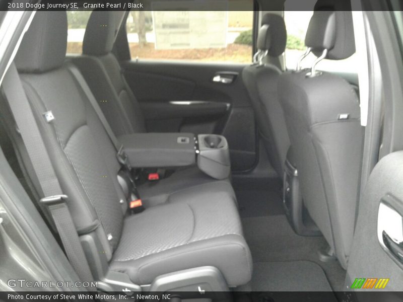Granite Pearl / Black 2018 Dodge Journey SE
