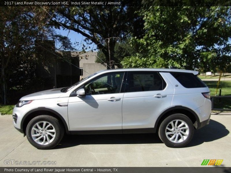 Indus Silver Metallic / Almond 2017 Land Rover Discovery Sport HSE