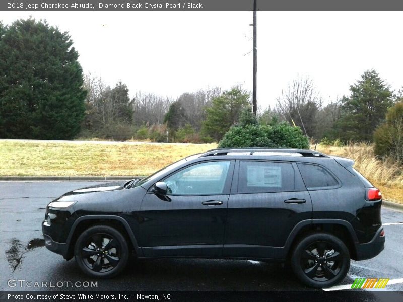 Diamond Black Crystal Pearl / Black 2018 Jeep Cherokee Altitude