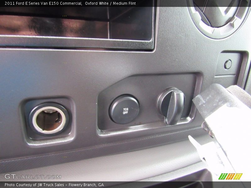 Oxford White / Medium Flint 2011 Ford E Series Van E150 Commercial
