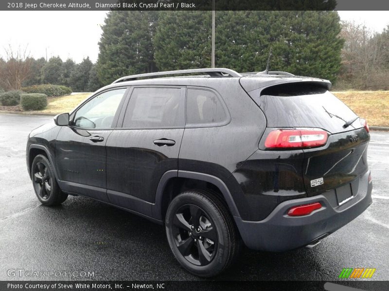 Diamond Black Crystal Pearl / Black 2018 Jeep Cherokee Altitude