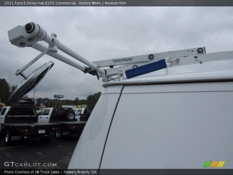 Oxford White / Medium Flint 2011 Ford E Series Van E150 Commercial
