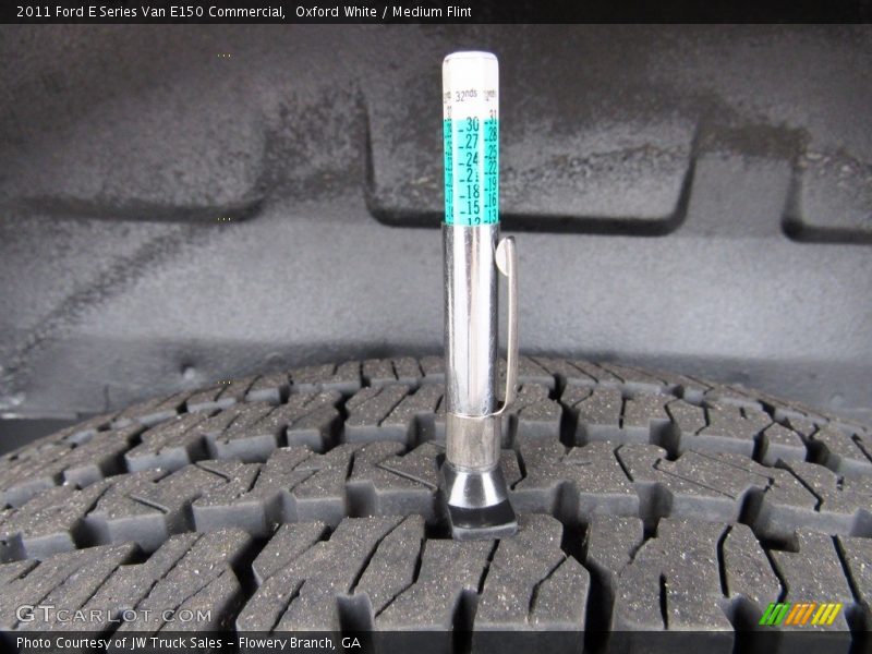 Oxford White / Medium Flint 2011 Ford E Series Van E150 Commercial