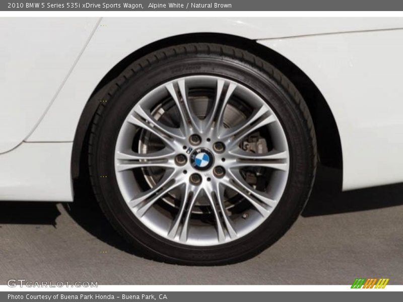 Alpine White / Natural Brown 2010 BMW 5 Series 535i xDrive Sports Wagon