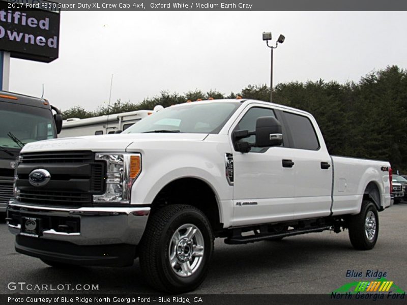 Oxford White / Medium Earth Gray 2017 Ford F350 Super Duty XL Crew Cab 4x4