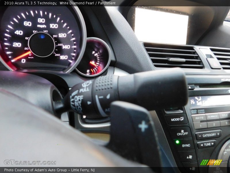 White Diamond Pearl / Parchment 2010 Acura TL 3.5 Technology