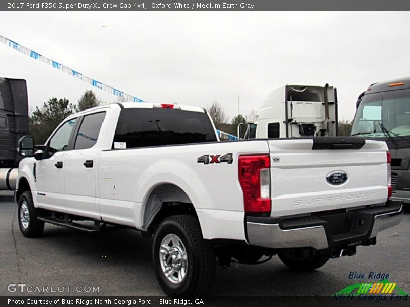 Oxford White / Medium Earth Gray 2017 Ford F350 Super Duty XL Crew Cab 4x4