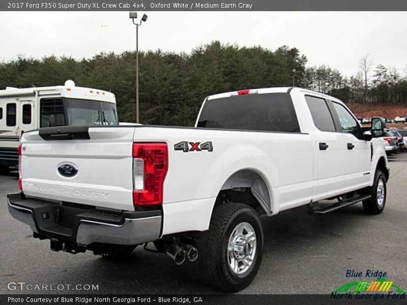 Oxford White / Medium Earth Gray 2017 Ford F350 Super Duty XL Crew Cab 4x4